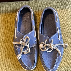 Nautical Brank women’s blue leather boat shoes size 6